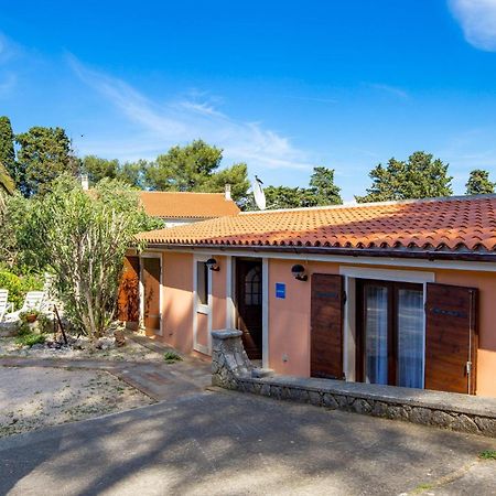 Awesome Home In Veli Losinj Bagian luar foto
