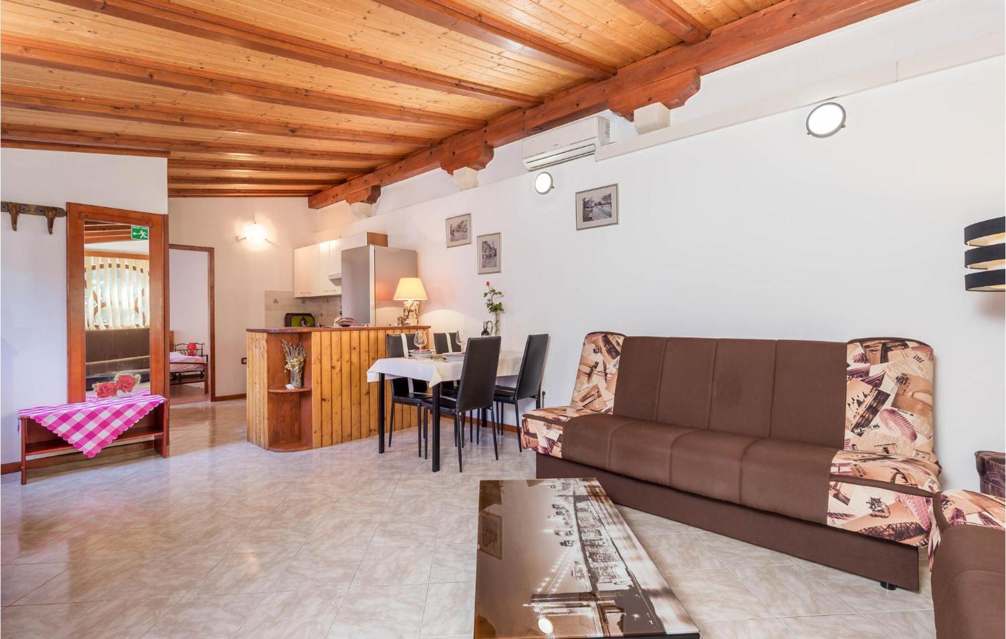 Awesome Home In Veli Losinj Bagian luar foto