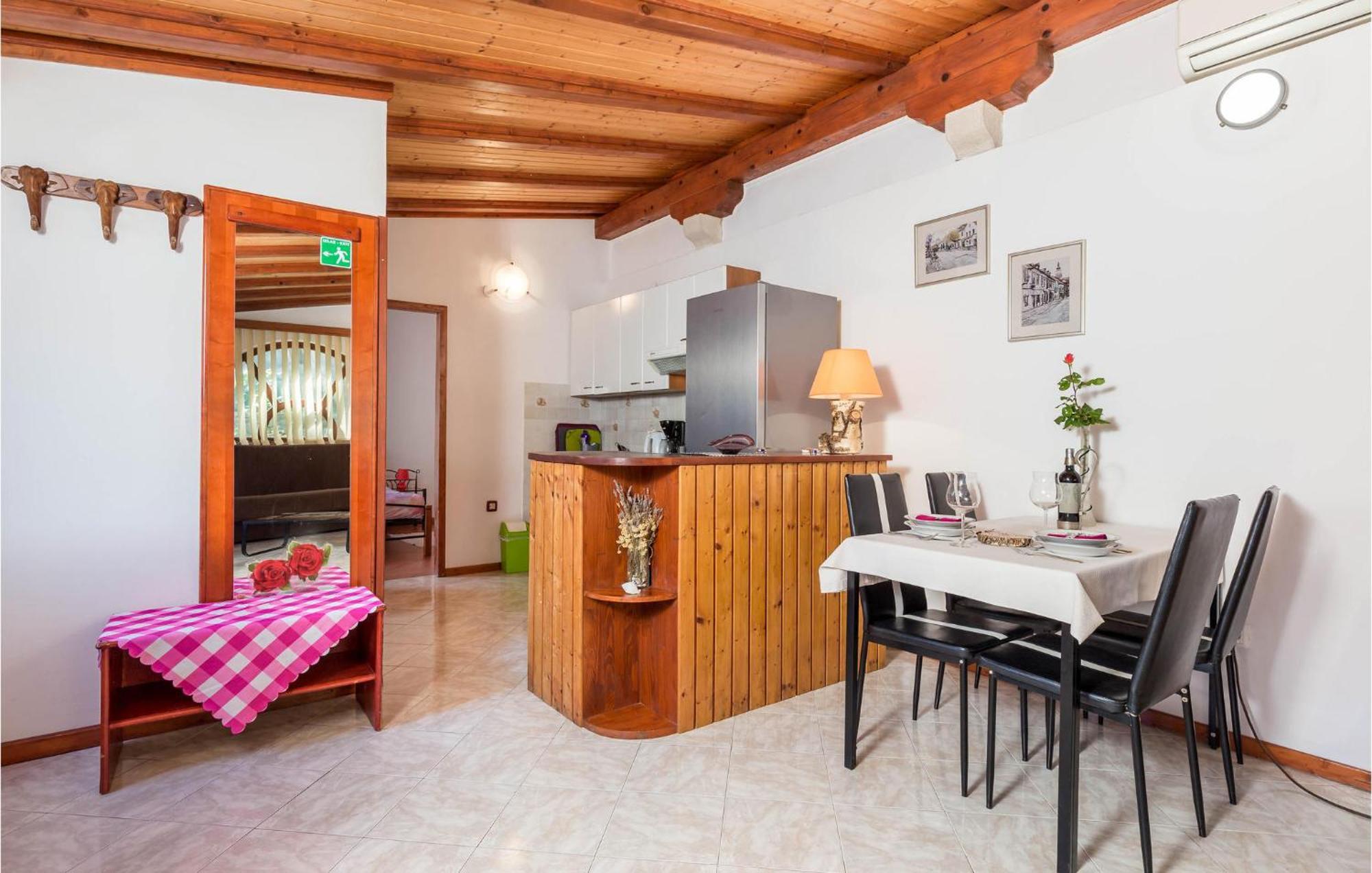 Awesome Home In Veli Losinj Bagian luar foto
