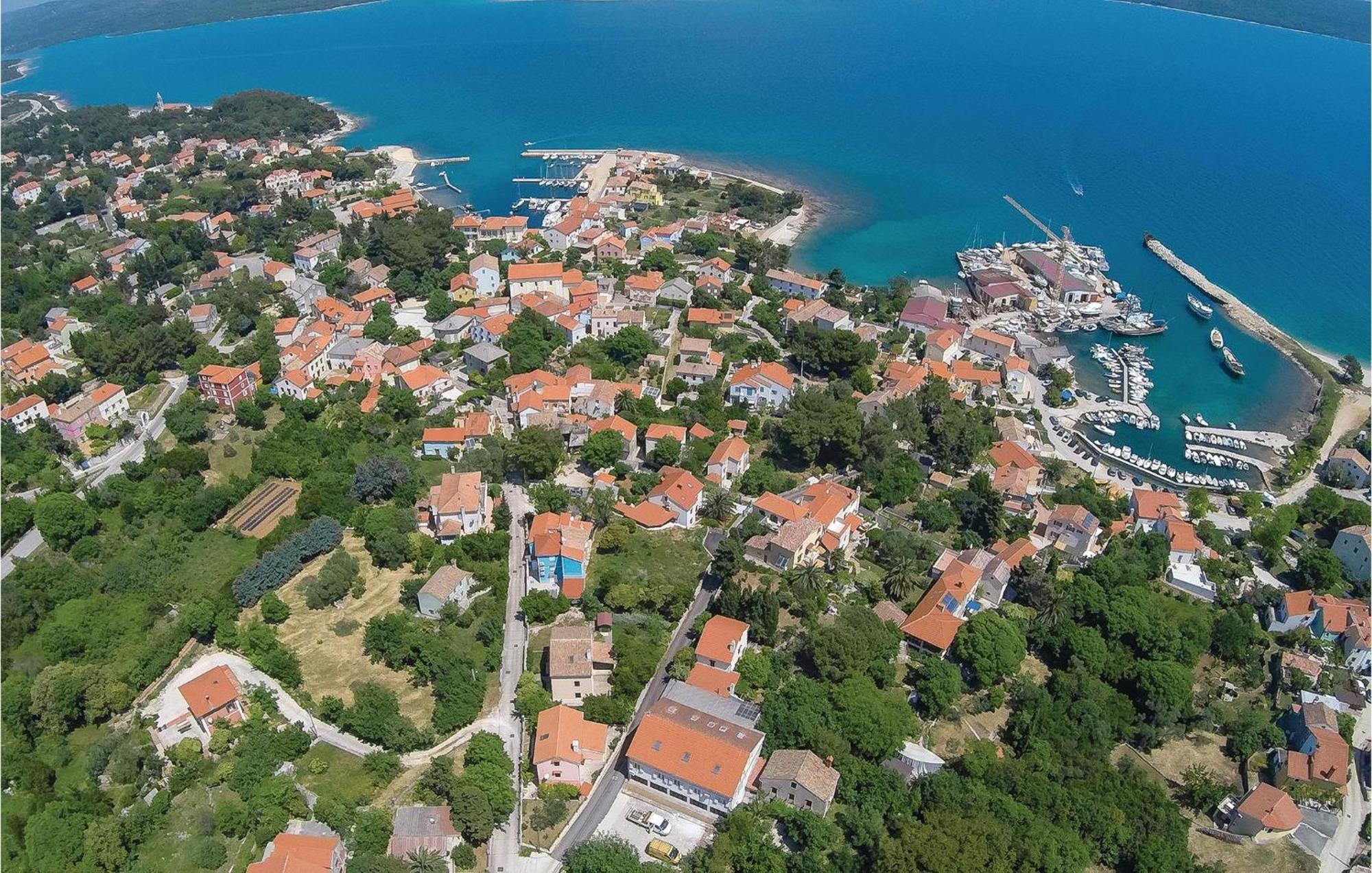 Awesome Home In Veli Losinj Bagian luar foto