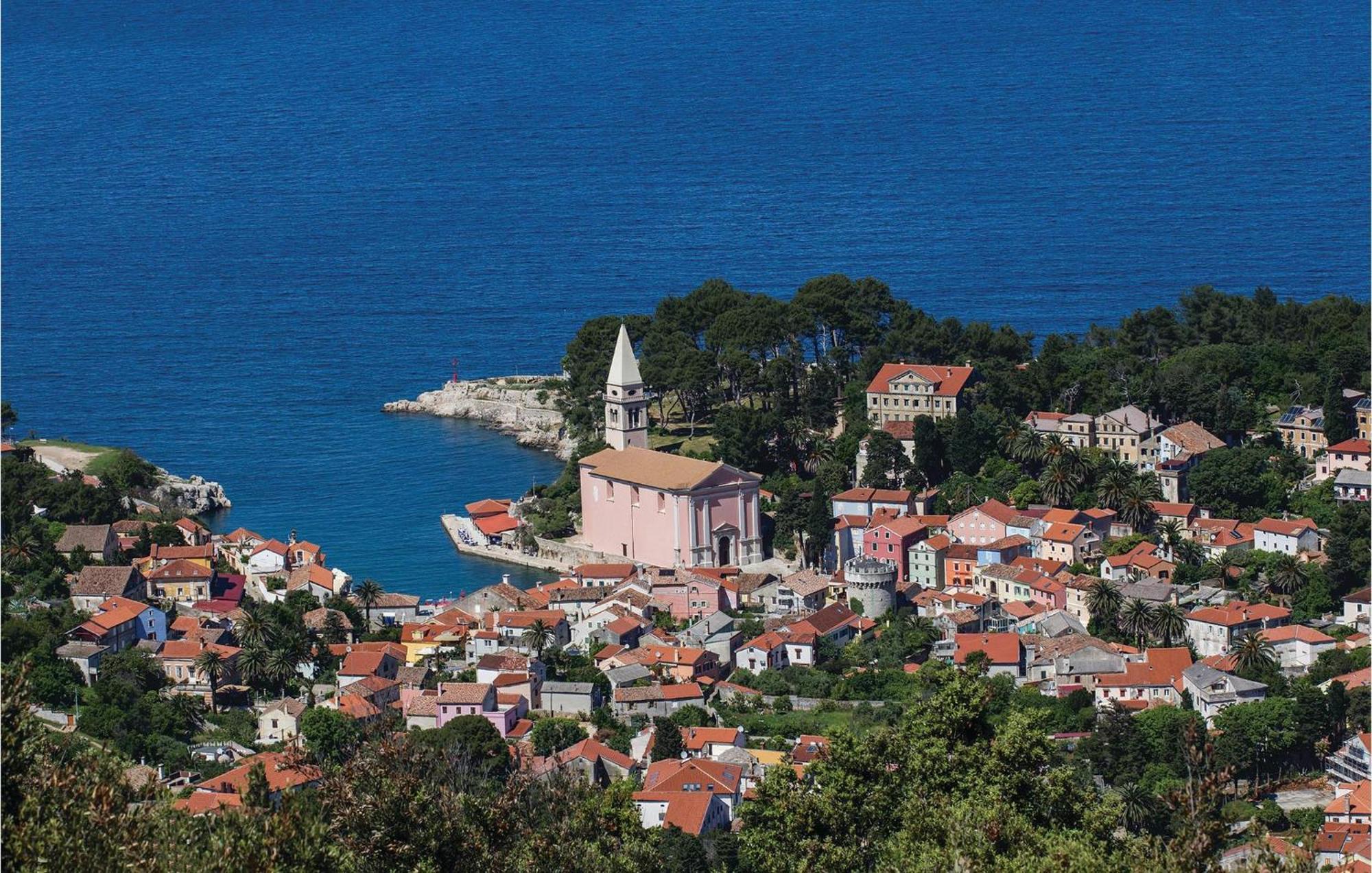 Awesome Home In Veli Losinj Bagian luar foto